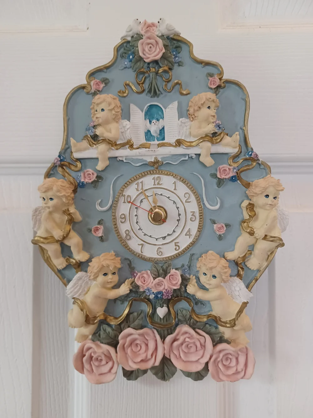 Vintage M194 Musical Cupids & Roses Miniature Wall Novelty Clock Shabby Chic
